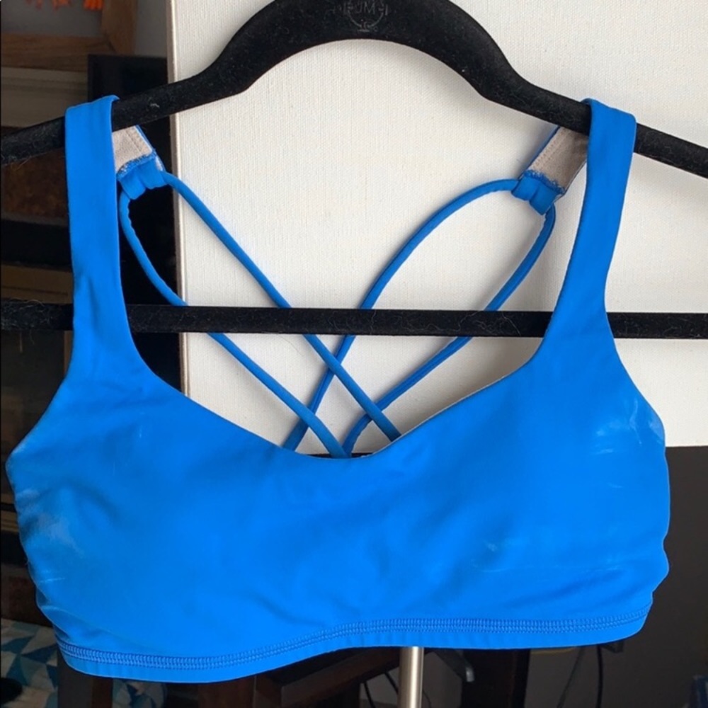 Lululemon sports bra